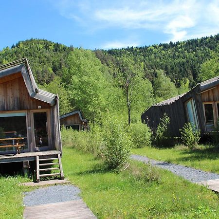 Camping Des Lacs*** Villa Celles-sur-Plaine Екстериор снимка