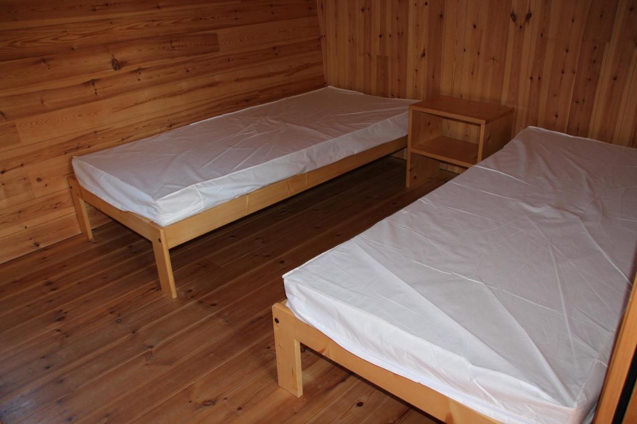 Camping Des Lacs*** Villa Celles-sur-Plaine Екстериор снимка
